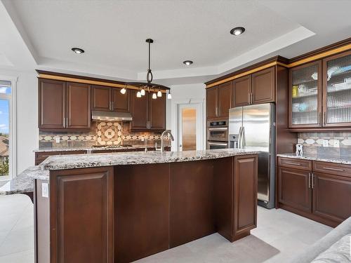 3813 Macneil Heath, Edmonton, AB - Indoor Photo Showing Kitchen