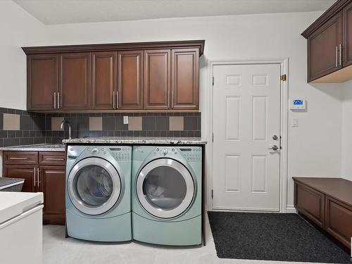 3813 Macneil Heath, Edmonton, AB - Indoor Photo Showing Laundry Room