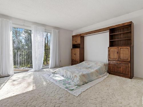 4413 53A Avenue, Smoky Lake Town, AB - Indoor Photo Showing Bedroom