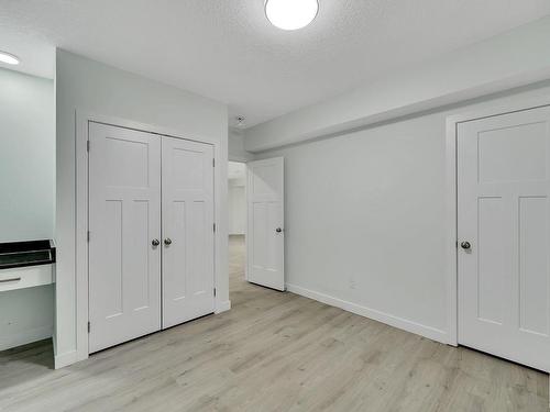 1004 Wildwood Co Nw, Edmonton, AB 