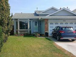 15425 98 ST NW  Edmonton, AB T5X 4K6