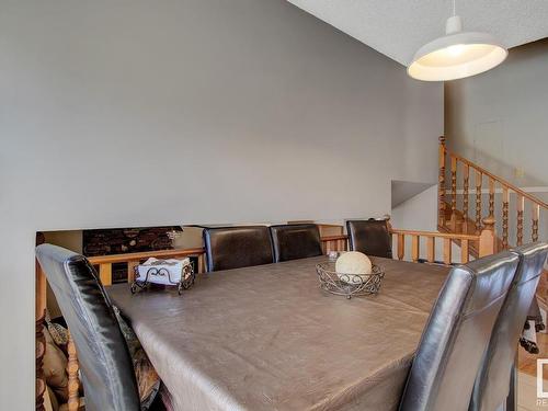 15425 98 Street, Edmonton, AB - Indoor Photo Showing Dining Room