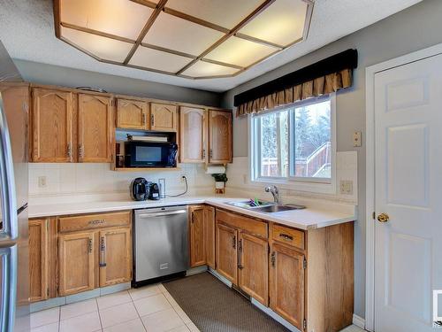 15425 98 Street, Edmonton, AB - Indoor Photo Showing Kitchen With Double Sink