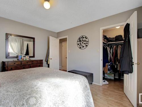 15425 98 Street, Edmonton, AB - Indoor Photo Showing Bedroom