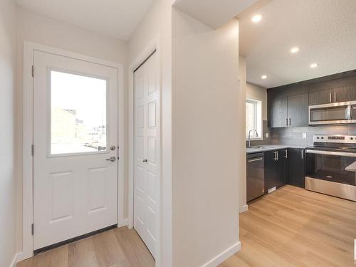 127 Stiles Link, Leduc, AB - Indoor Photo Showing Kitchen