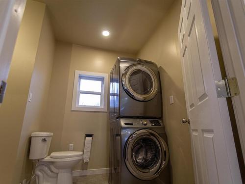 126 57004 Range Road 95, Rural St. Paul County, AB - Indoor Photo Showing Laundry Room