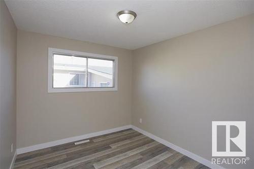 15208 93 St Nw, Edmonton, AB 