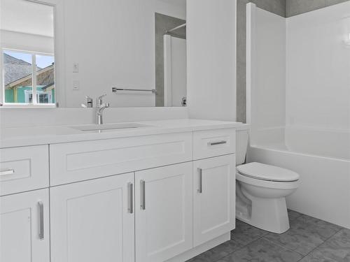 8 740 Daniels Way, Edmonton, AB - Indoor Photo Showing Bathroom