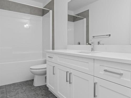 8 740 Daniels Way, Edmonton, AB - Indoor Photo Showing Bathroom