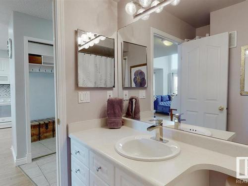 502 7905 96 Street, Edmonton, AB - Indoor Photo Showing Bathroom