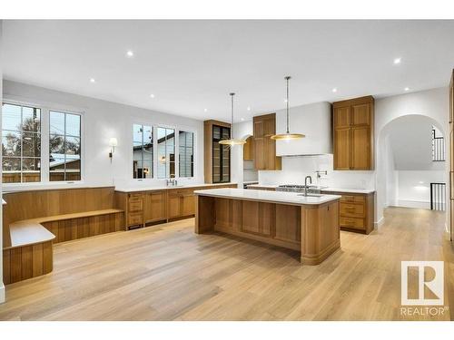 14112 96 Avenue, Edmonton, AB - Indoor Photo Showing Kitchen With Upgraded Kitchen