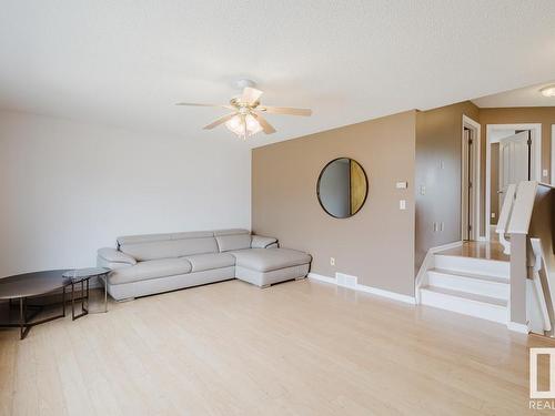 235 Hilliard Green Gr Nw, Edmonton, AB 