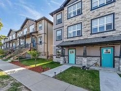 #12 1703 16 AV NW  Edmonton, AB T6T 2X3