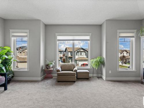 17208 78 Street, Edmonton, AB - Indoor Photo Showing Living Room