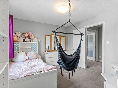 17208 78 Street, Edmonton, AB - Indoor Photo Showing Bedroom