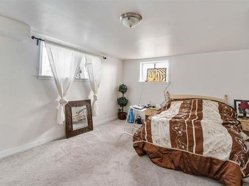 12331 95 Street, Edmonton, AB - Indoor Photo Showing Bedroom