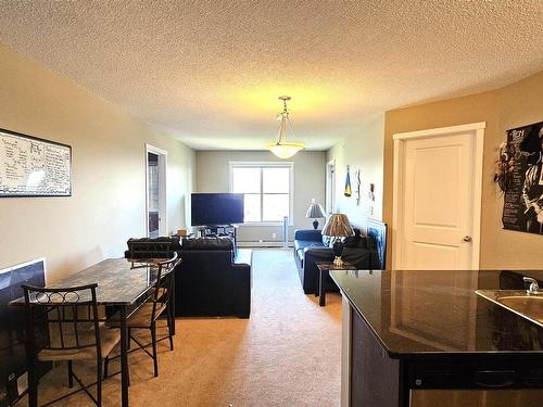 415 3207 James Mowatt Trail, Edmonton, AB - Indoor