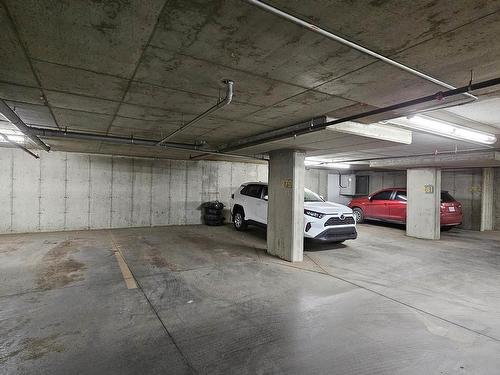 415 3207 James Mowatt Trail, Edmonton, AB - Indoor Photo Showing Garage