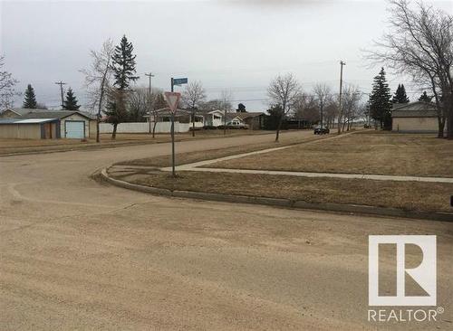 4817 50 St, Lamont, AB 