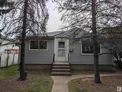 11911 64 ST NW  Edmonton, AB T5W 4J4