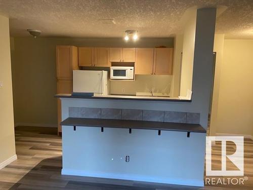 5 11008 124 Street, Edmonton, AB - Indoor Photo Showing Kitchen