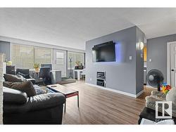 #110 7805 159 ST NW  Edmonton, AB T5R 2E1