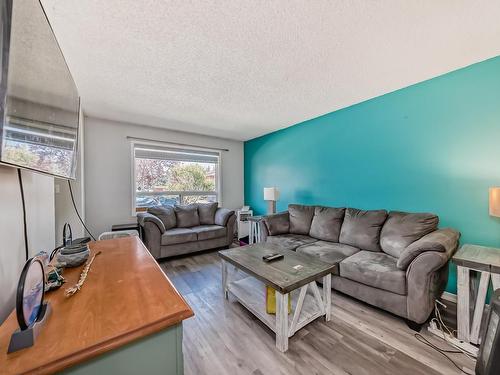 10624 Beaumaris Rd Nw, Edmonton, AB 