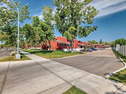 10624 Beaumaris Rd Nw, Edmonton, AB 