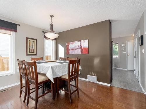 26 Lennox Drive, St. Albert, AB - Indoor Photo Showing Dining Room