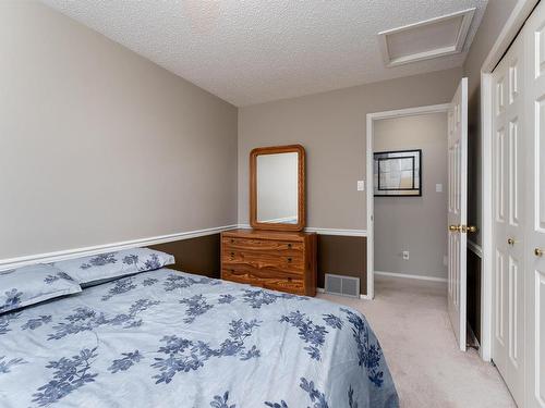 26 Lennox Drive, St. Albert, AB - Indoor Photo Showing Bedroom