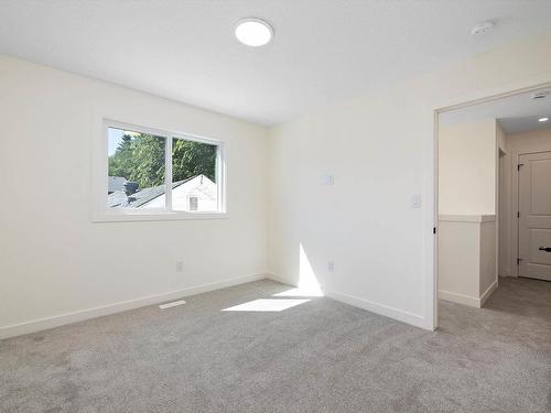 11740 91 Street, Edmonton, AB - Indoor Photo Showing Other Room