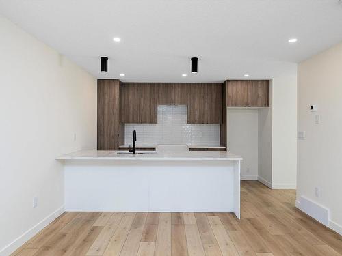 11740 91 Street, Edmonton, AB - Indoor Photo Showing Kitchen