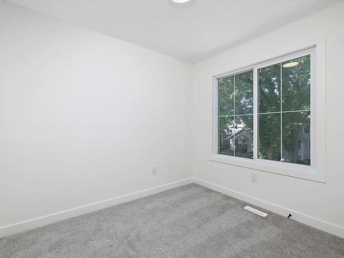 11740 91 Street, Edmonton, AB - Indoor Photo Showing Other Room