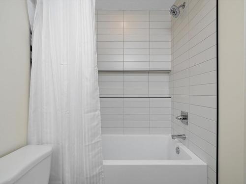 11738 91 Street, Edmonton, AB - Indoor Photo Showing Bathroom