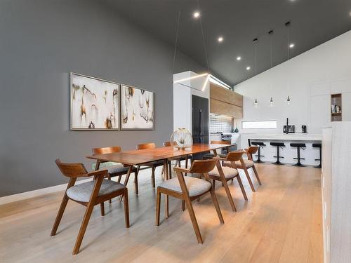 10918 117 Street, Edmonton, AB - Indoor Photo Showing Dining Room