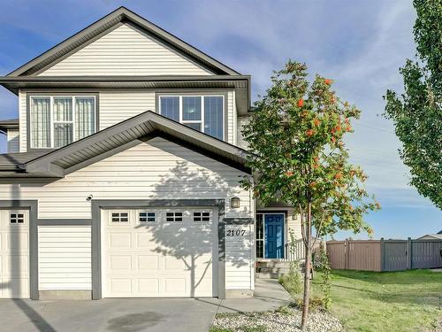 2107 28 St Nw, Edmonton, AB 