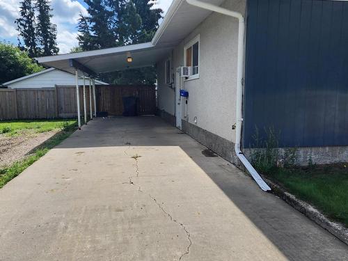 5217 49 Avenue, Elk Point, AB - Outdoor