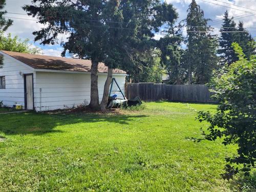 5217 49 Avenue, Elk Point, AB - Outdoor