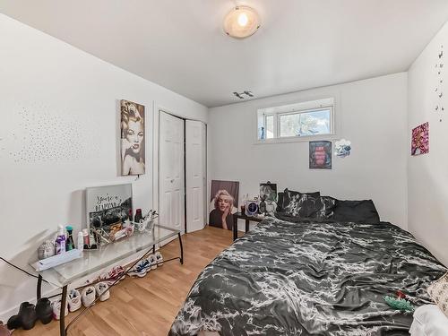 9516 127 Avenue, Edmonton, AB - Indoor Photo Showing Bedroom