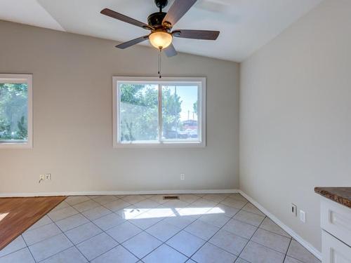 9516 127 Avenue, Edmonton, AB - Indoor Photo Showing Other Room