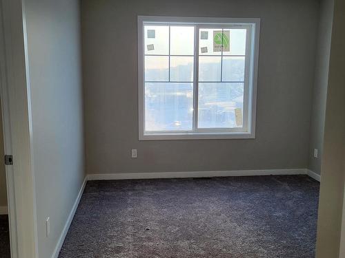 7060 181 Avenue, Edmonton, AB - Indoor Photo Showing Other Room