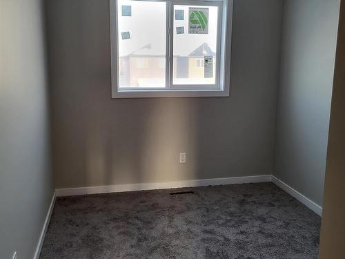 7060 181 Avenue, Edmonton, AB - Indoor Photo Showing Other Room