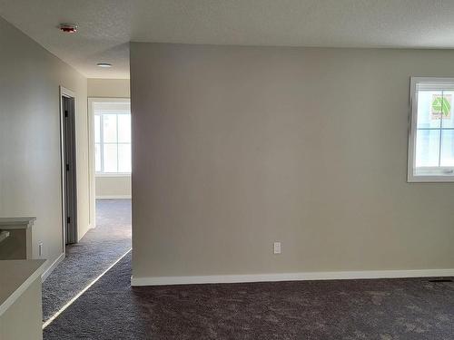 7052 182 Avenue, Edmonton, AB - Indoor Photo Showing Other Room