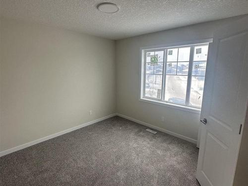 1453 Plum Circle Circle, Edmonton, AB - Indoor Photo Showing Other Room