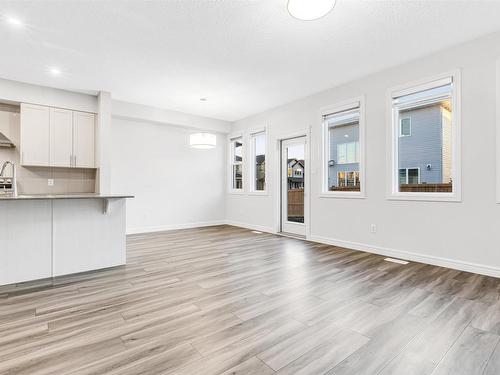 1608 16 Street, Edmonton, AB - Indoor Photo Showing Kitchen