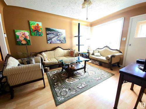 9745 94 Street, Edmonton, AB - Indoor Photo Showing Living Room