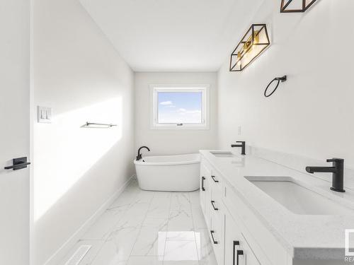 322 Fundy Way, Cold Lake, AB - Indoor Photo Showing Bathroom