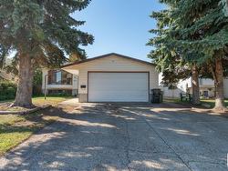 1847 40 ST NW  Edmonton, AB T6L 3H3