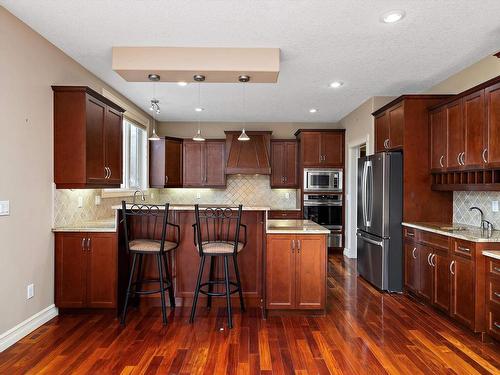 817 Hollands Landing Landing, Edmonton, AB - Indoor Photo Showing Kitchen With Stainless Steel Kitchen