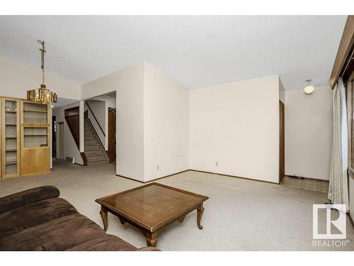 9803 92 Avenue, Edmonton, AB - Indoor Photo Showing Other Room